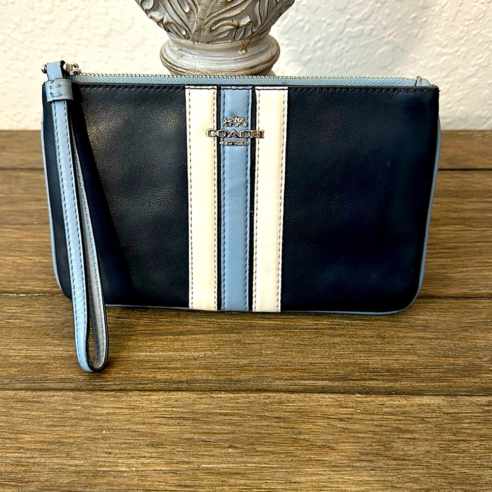 Coach Wristlet Navy, light blue and White